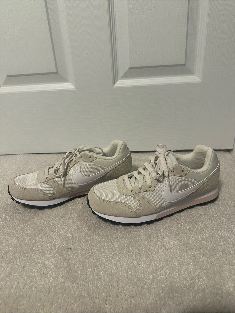 Nike MD runner 2- light pink and tan